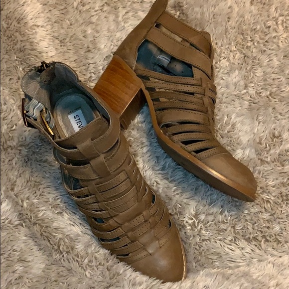 STEVE MADDEN BOOTIES - Picture 3 of 4